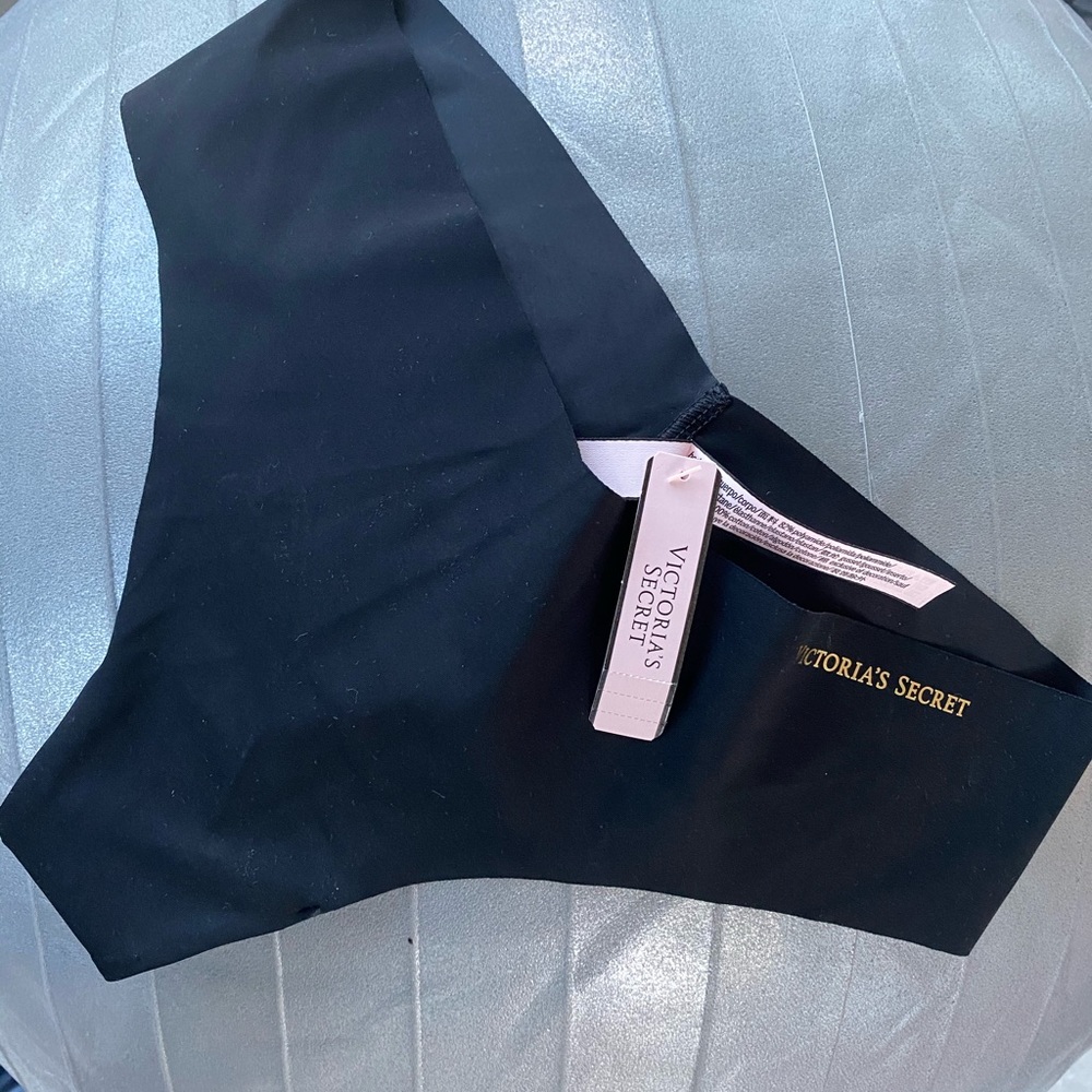 NWT Victoria’s Secret high waist seamless thong L